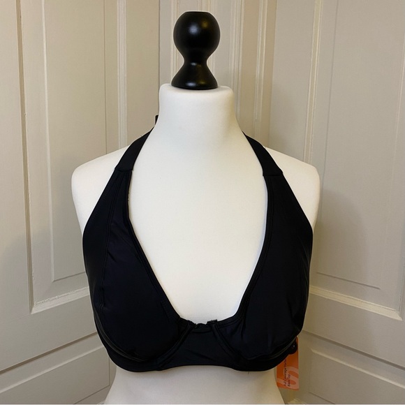 Essentials Full Coverage Halter Bikini Top - Picture 2 of 7